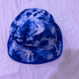 Stylish Blue Tie-Dye Women's Bucket Hat